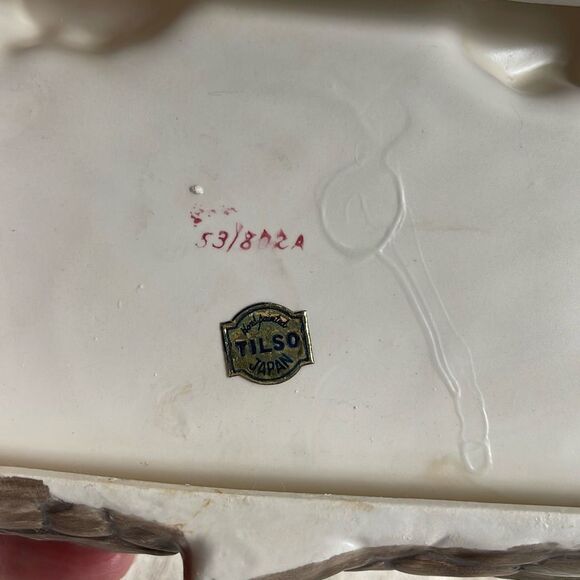 Midcentury Tilso Japan orioles perched on beach like base. - Picture 4 of 11